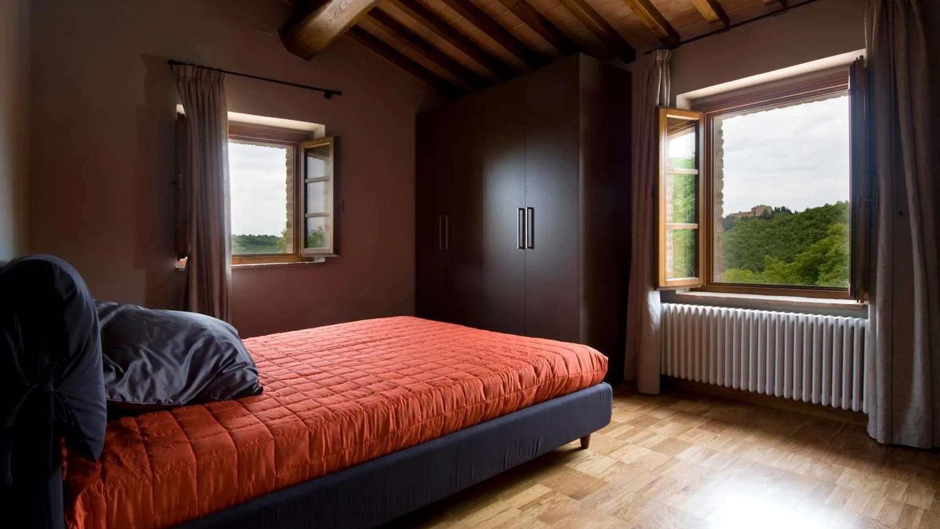 Borghetto Poggio Bianco Villa Radicondoli