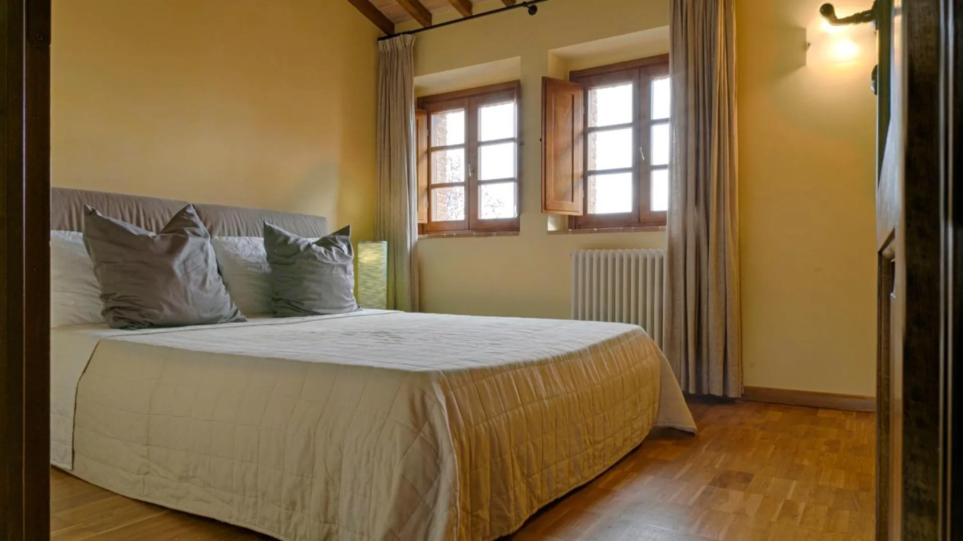 Holiday home Borghetto Poggio Bianco Villa Radicondoli Italy